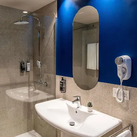 Ibis Styles Zaragoza Centro-3